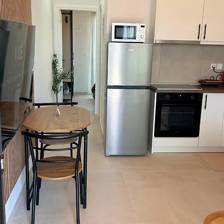 Olive House Apartment Ofrínion